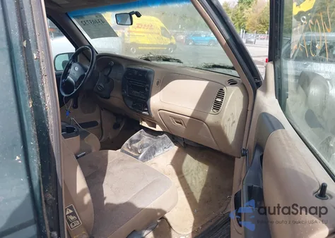 2002 Ford Ranger Edge/Xl/Xlt from USA, damaged, VIN 1FTYR10UX2TA00235